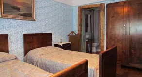 Joe's Place - Image 2