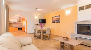 Villa Green Holiday - Image 2