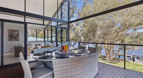 Luxury Riverside Escape with Private Jetty on the Murray River - Image 4