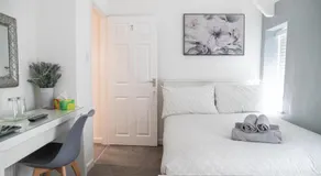 The Cottage - Image 2