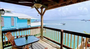 Aqua Lounge - Image 3