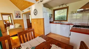 Maple Ridge Cottages - Image 4
