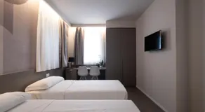 Zeta T Rooms - Image 2