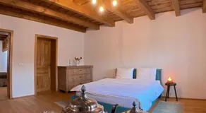 Azuria Viscri - Image 4