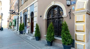 Old Town Home - Image 2