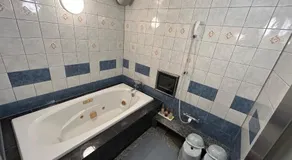 hotel purpleeye - Image 3