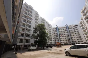 Luxury Stay - Image 4