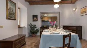 Enchanting Flat with Patio in Abbadia a Isola - Image 3
