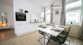 Favorite Stays - Suite And More - Kitchen - Image 5