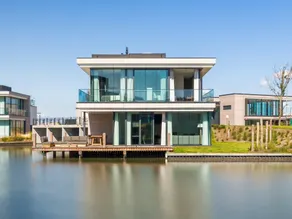 Waterfront holiday home in Arnemuiden - Image 4