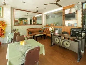 Tuban Torres Accommodation - Image 5
