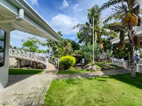 Meili Beach Resort - Image 3