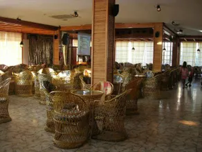 Apartamentos El Trebol - Image 4