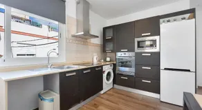Appartement avec internet haut débit et terrasse | Vue ville | Adapté au travail à distance - Image 5