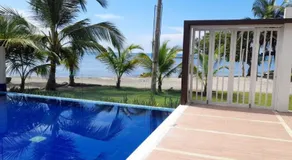 Casa frente al mar con piscina - Image 4