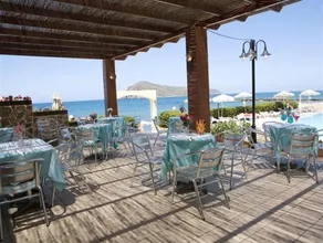 Hotel Haris on the beach - Image 4