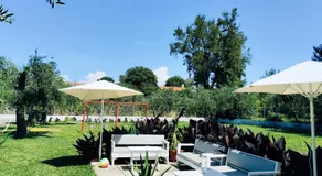 Olive Garden Studios & Apartments - Image 3