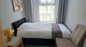 Central Guest House - Image 2
