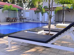 Majestic Beach Comforts - Beachfront - Image 2