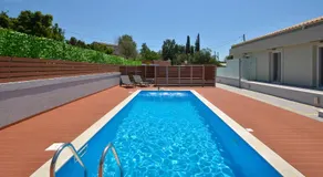 Bratou Apartments - Image 3
