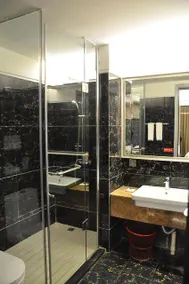 Chinezone Hotel - Image 3