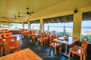 SHORE FRONT RESORT - Image 2