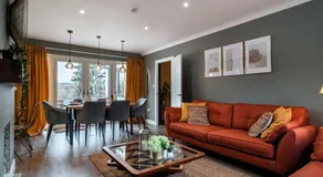 Luxury Renovated Bungalow with wheel chair access, Hot Tub and Fire Pit - Image 2