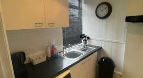 Simonside Apartment - Sleeps 6 -parking - Image 5