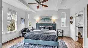 Lux East Nash-Hot Tub & Rooftop Patio - Image 2