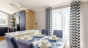 2 Bed in New Milton oc-89708 - Image 4