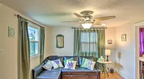 Lovely Tacoma Cottage w/ Fire Pit, Near Dtwn! - Image 2