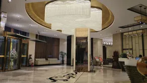 Peak International Hotel - Image 3