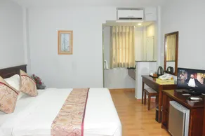 Myanmar Sport Hotel - Image 2