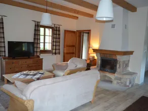 Beautiful, spacious holiday home with fireplace and garden pool near the golf course - Image 5