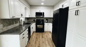Newly Renovated Home With Pool - Image 4