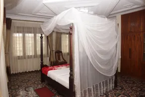 Cosmil Executive Suites - Image 2