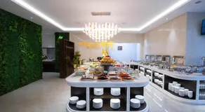 Cordial Grand Hotel Da Nang Beach - Infinity Rooftop Pool - Image 4