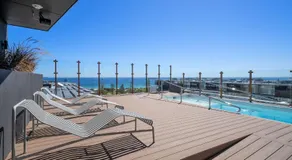 Ground Floor Apartment with Private Courtyard - Image 5