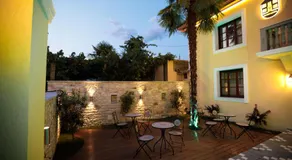 Nostalgia Boutique Hotel - Image 3