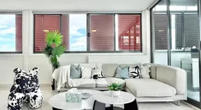 Modern Penthouse 7-min Walk to Station & Westfield - Image 4