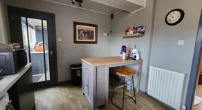 Lovely Home Stay Private room Shared bathroom - Image 3