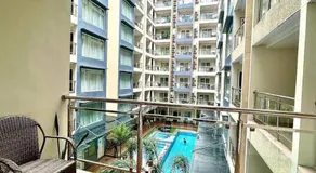 Sheryll Escapes - 218 La Grande, modern studio with hotel amenities! - Image 4