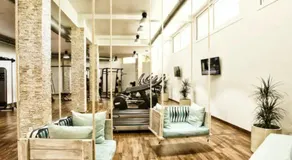 5* Serviced Apartment Marbella - Image 5