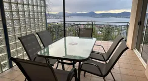 6-BR house in prime location with fantastic views - Image 3