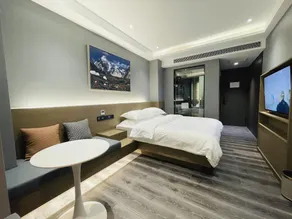 Fengxin Hotel - Image 2