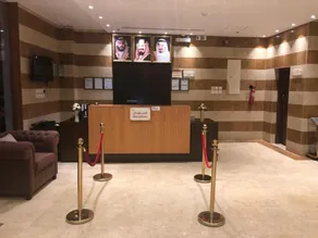 Elite Crown Hotel - Image 2