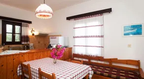 Dolphin Apartments - Image 4