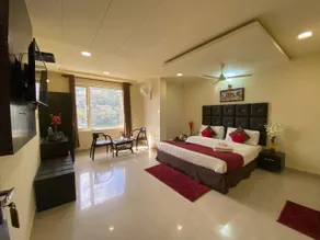Hotel Royal Rosette Lake View BHIMTAL - Image 2