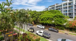 Beautifully Renovated Maroochydore Beach Apartment - Image 5