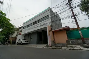 OYO 1953 Residence Stasiun Tebet Syariah - Image 4